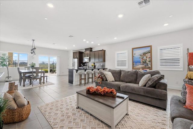 14864 Oakville Ln, Sloughhouse, CA 95683