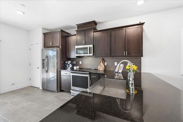 14864 Oakville Ln, Sloughhouse, CA 95683