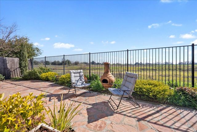 14864 Oakville Ln, Sloughhouse, CA 95683