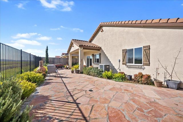 14864 Oakville Ln, Sloughhouse, CA 95683