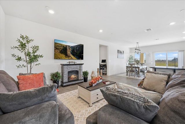 14864 Oakville Ln, Sloughhouse, CA 95683