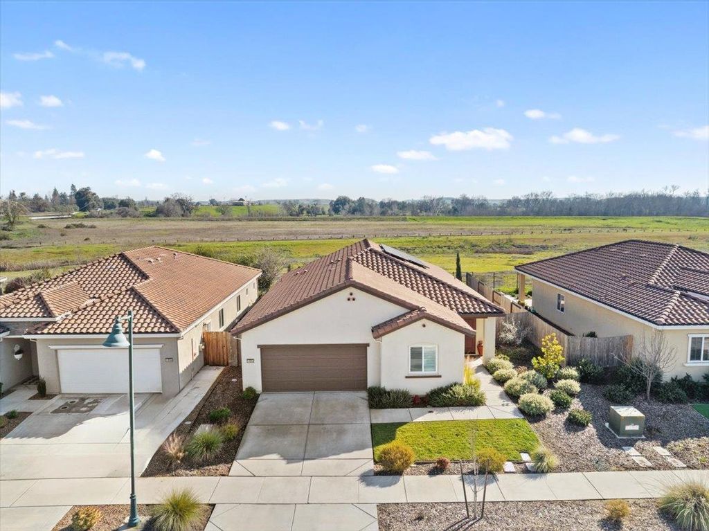 14864 Oakville Ln, Sloughhouse, CA 95683