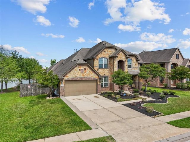 5323 Savannah Bend Drive, Rosharon, TX 77583
