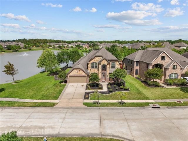5323 Savannah Bend Drive, Rosharon, TX 77583