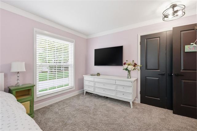 2601 W 121st Street, Leawood, KS 66209
