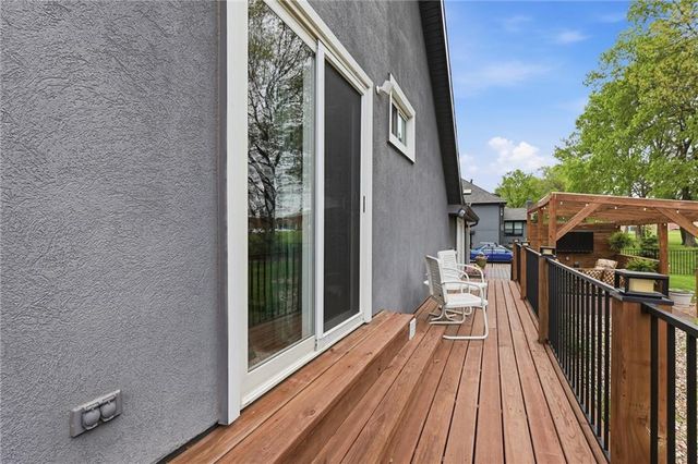 2601 W 121st Street, Leawood, KS 66209