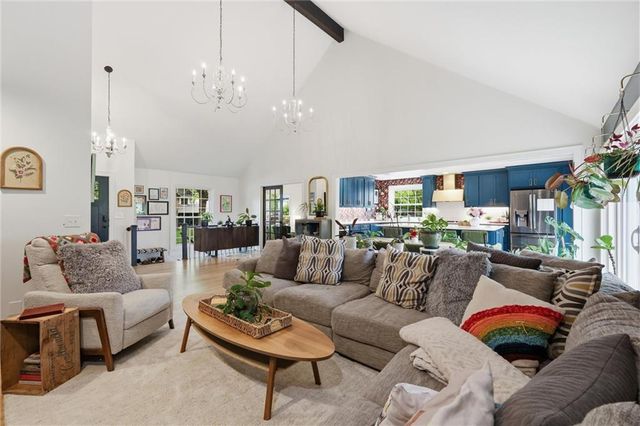 2601 W 121st Street, Leawood, KS 66209