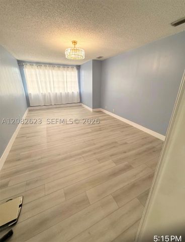 10151 SW 9th Ln 10151, Pembroke Pines, FL 33025