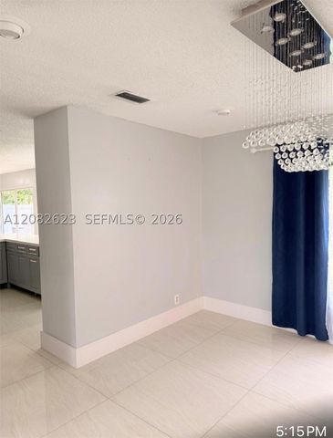 10151 SW 9th Ln 10151, Pembroke Pines, FL 33025