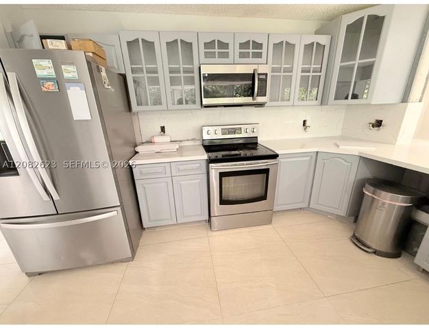 10151 SW 9th Ln 10151, Pembroke Pines, FL 33025