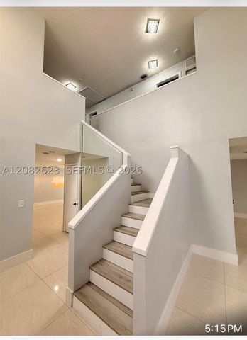10151 SW 9th Ln 10151, Pembroke Pines, FL 33025