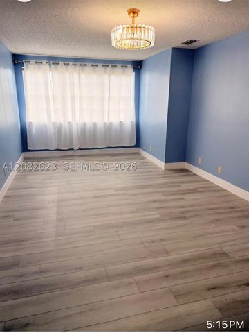 10151 SW 9th Ln 10151, Pembroke Pines, FL 33025