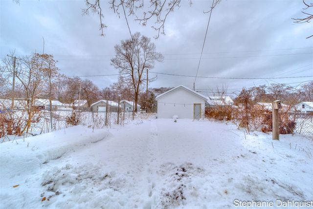 326 Mason Avenue, Muskegon, MI 49441