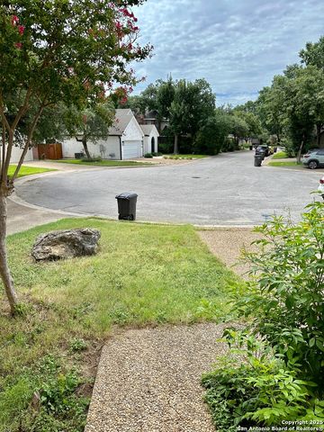 14239 Red Maple Wood, San Antonio, TX 78249