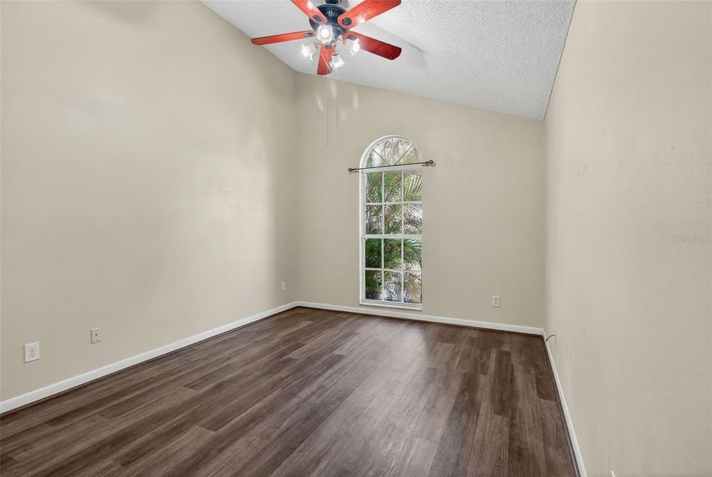 Image 16 of property listing at 9761 FOX CHAPEL ROAD, Tampa, FL 33647