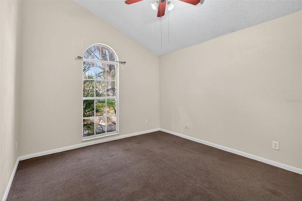 Image 18 of property listing at 9761 FOX CHAPEL ROAD, Tampa, FL 33647