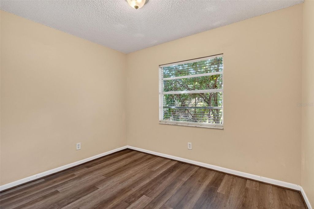 Image 25 of property listing at 9761 FOX CHAPEL ROAD, Tampa, FL 33647