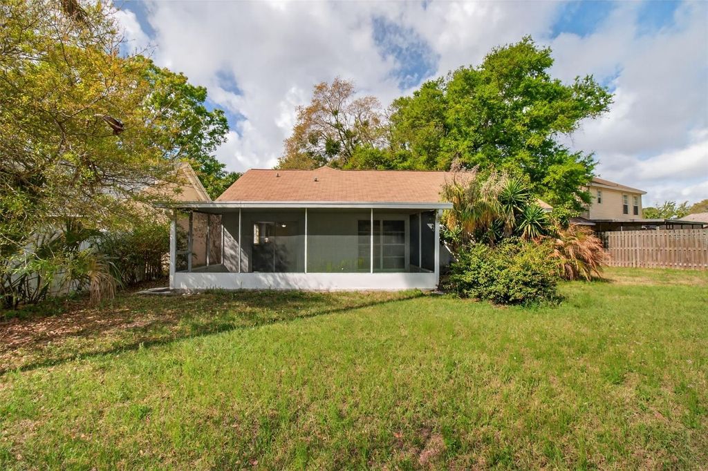 Image 27 of property listing at 9761 FOX CHAPEL ROAD, Tampa, FL 33647