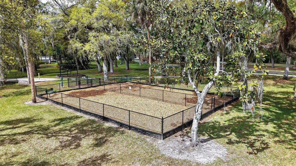 Image 35 of property listing at 9761 FOX CHAPEL ROAD, Tampa, FL 33647