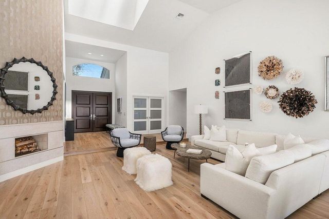 215 Island Drive, Jupiter, FL 33477