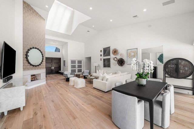 215 Island Drive, Jupiter, FL 33477