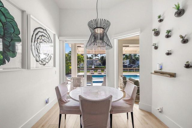 215 Island Drive, Jupiter, FL 33477