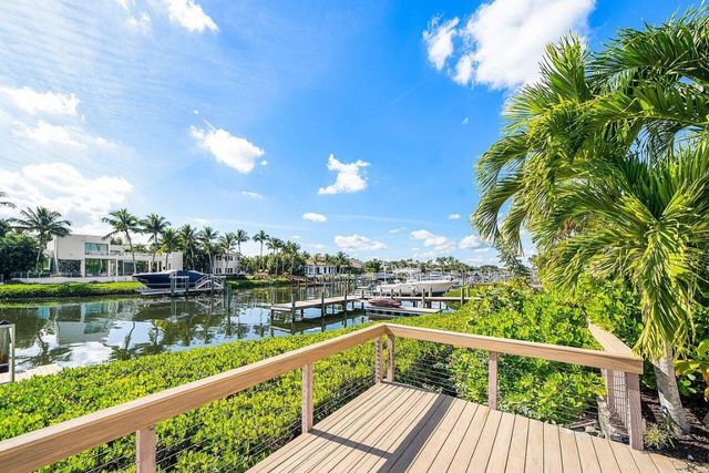 215 Island Drive, Jupiter, FL 33477