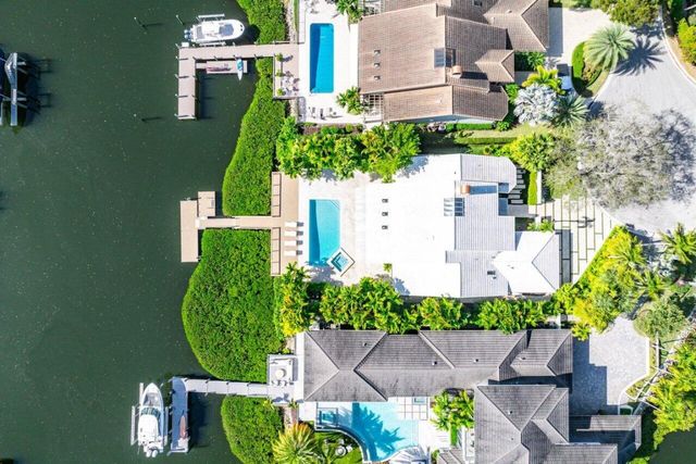 215 Island Drive, Jupiter, FL 33477