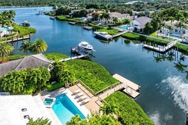 215 Island Drive, Jupiter, FL 33477