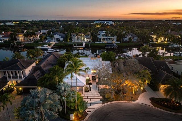 215 Island Drive, Jupiter, FL 33477