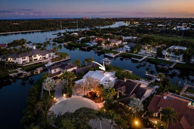 215 Island Drive, Jupiter, FL 33477