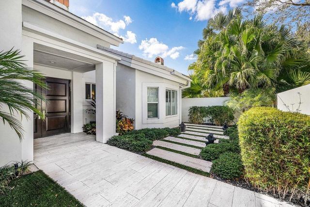 215 Island Drive, Jupiter, FL 33477