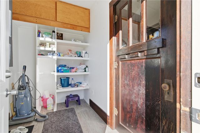 71 Central Avenue NE, Swisher, IA 52338