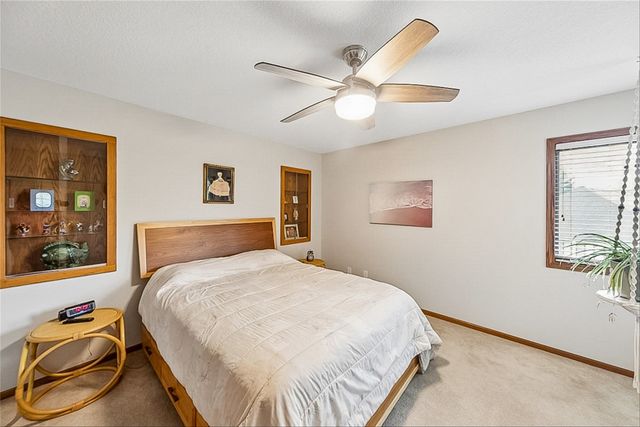 1601 S 43rd Street, West Des Moines, IA 50265