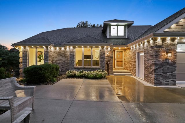 1601 S 43rd Street, West Des Moines, IA 50265