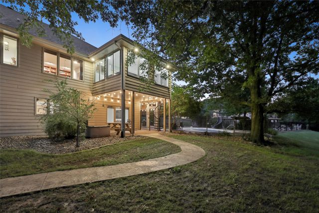 1601 S 43rd Street, West Des Moines, IA 50265
