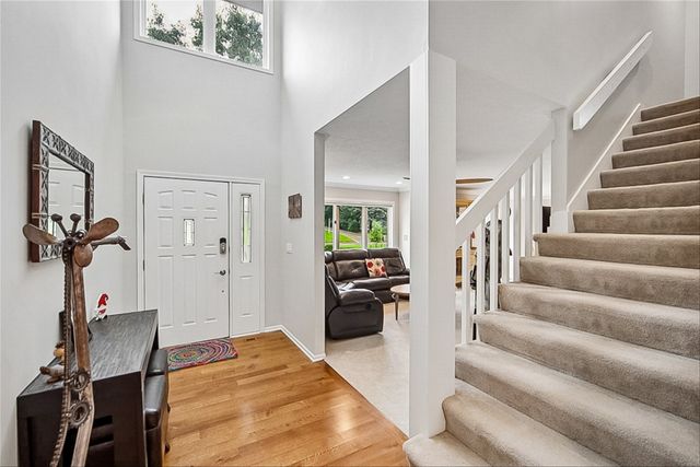 1601 S 43rd Street, West Des Moines, IA 50265