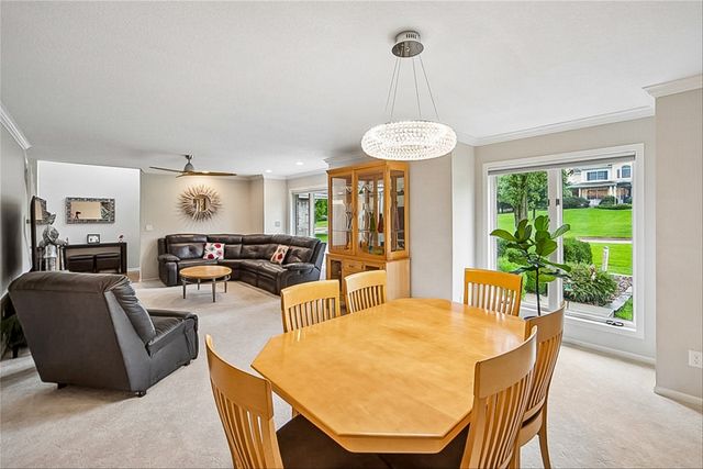 1601 S 43rd Street, West Des Moines, IA 50265