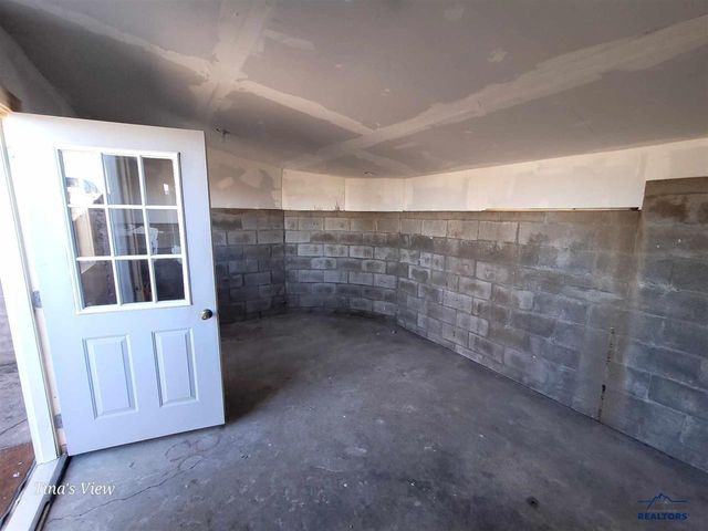 3255 Old Belle Road, Spearfish, SD 57783