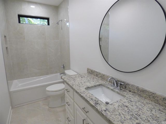 106 CREEKVIEW, Hot Springs, AR 71913