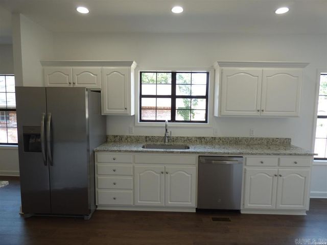 106 CREEKVIEW, Hot Springs, AR 71913