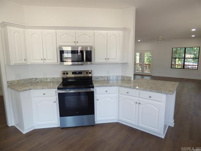 106 CREEKVIEW, Hot Springs, AR 71913