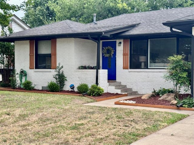 1622 Oxford Way Street, The Village, OK 73120