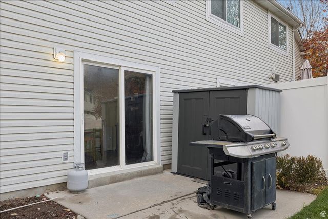 1018 SARA LN, Ogden, UT 84404