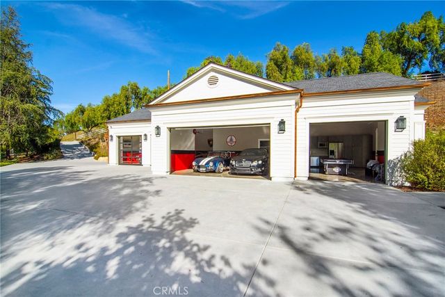 5546 JED SMITH Road, Hidden Hills, CA 91302