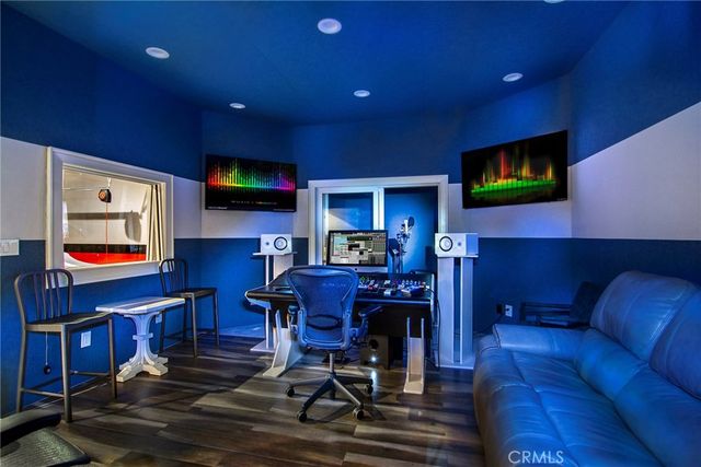 5546 JED SMITH Road, Hidden Hills, CA 91302