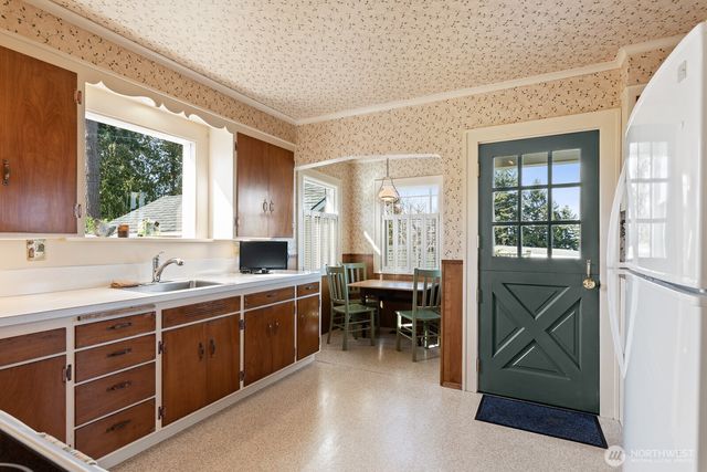 4436 Seahurst, Everett, WA 98203
