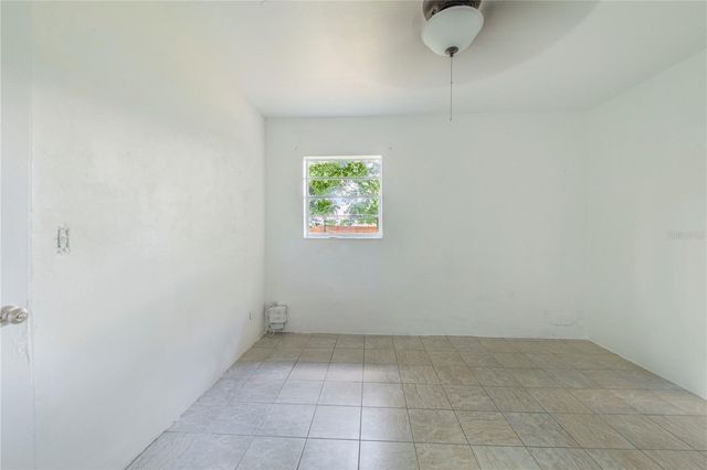 6 E MAGNOLIA STREET, Davenport, FL 33837