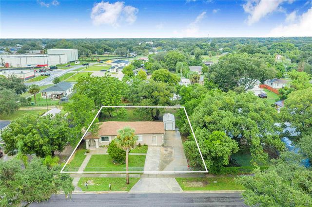 6 E MAGNOLIA STREET, Davenport, FL 33837