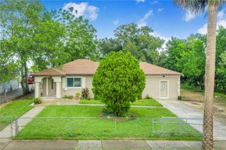 6 E MAGNOLIA STREET, Davenport, FL 33837
